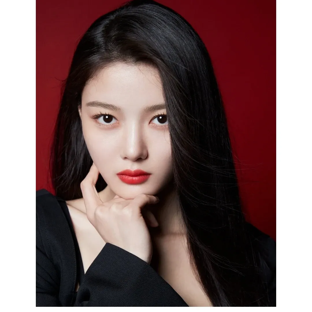 Recent activity shot of Kim Youjung