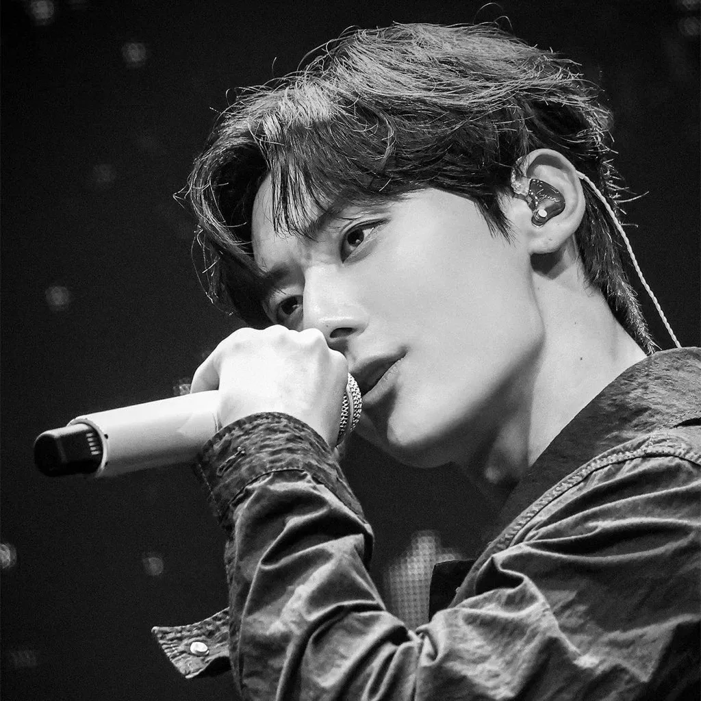 Recent activity shot of Hwang Minhyun