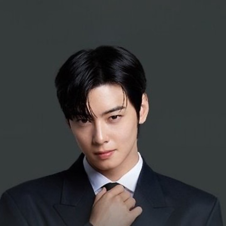 A moment captured by a fan of Cha Eunwoo