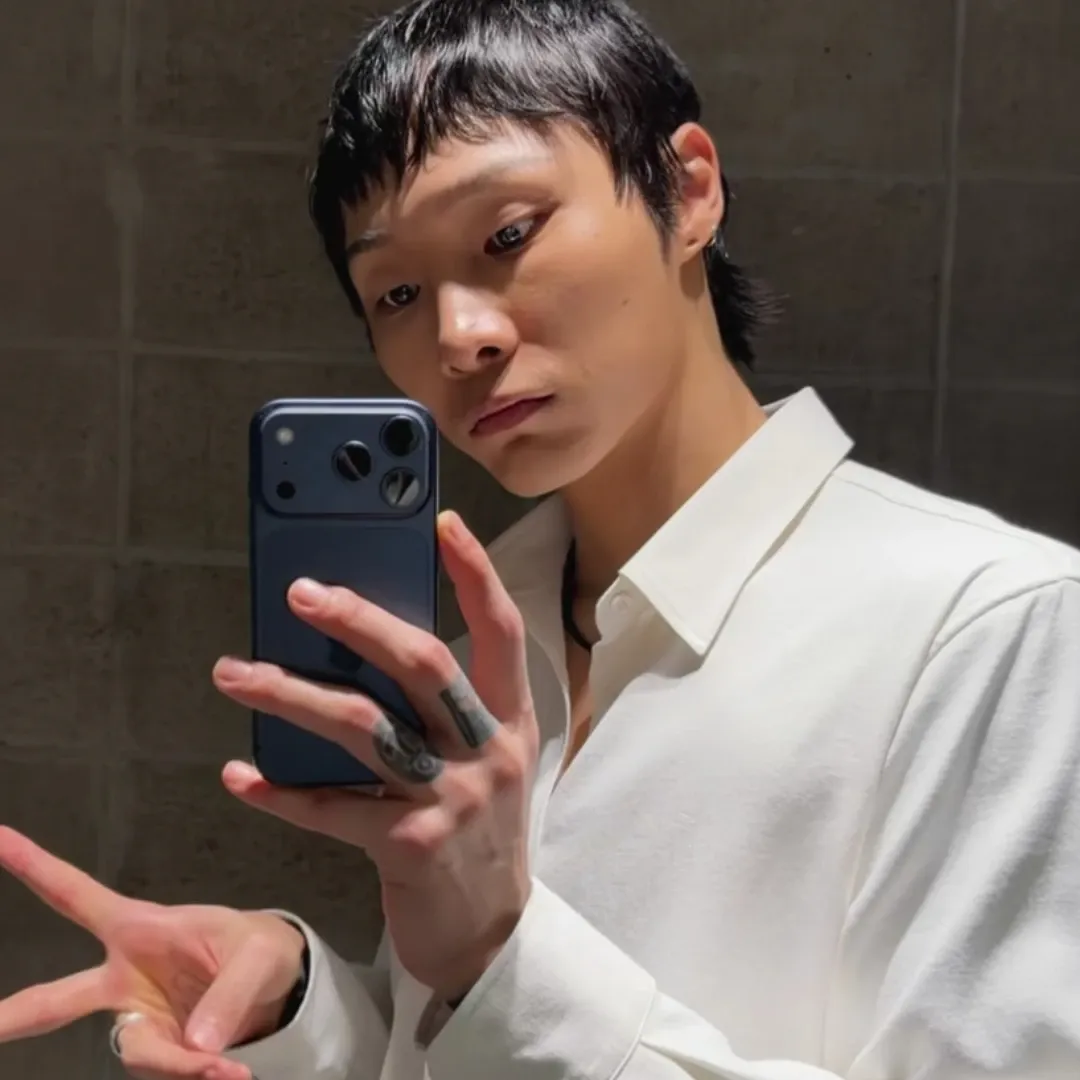 Behind-the-scenes cut of Ki Moogan
