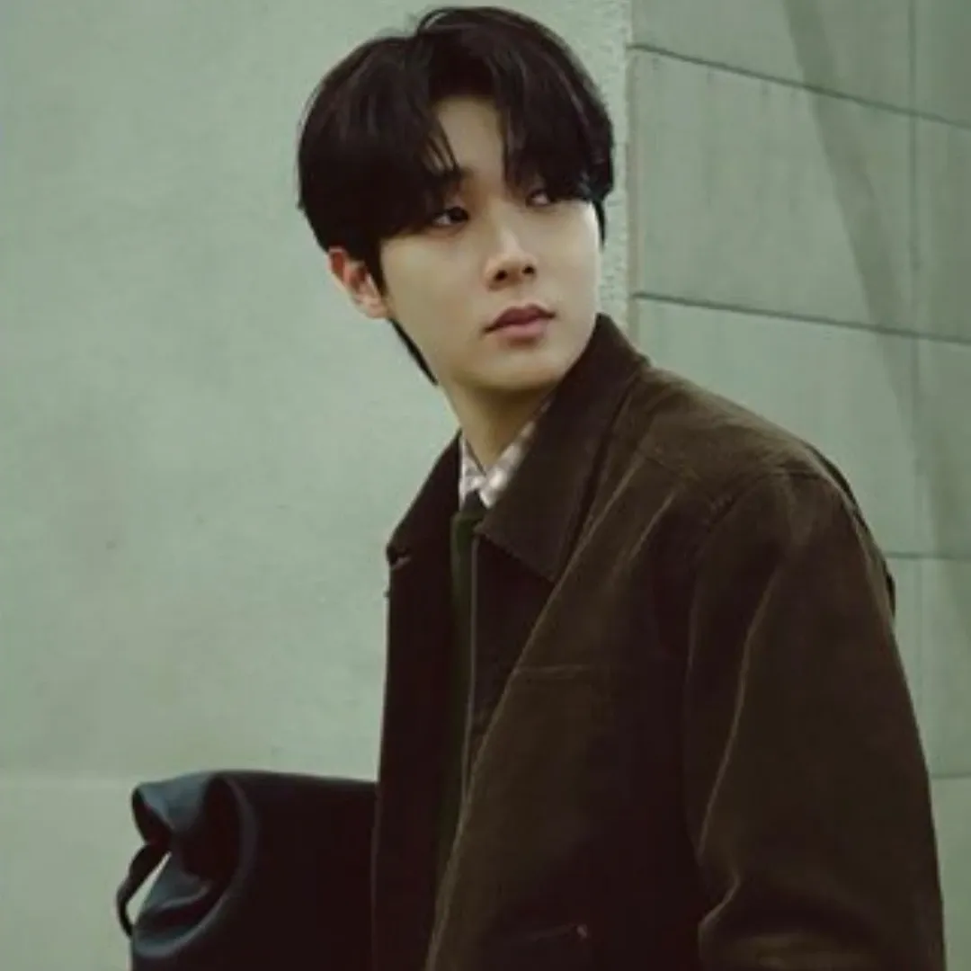 Behind-the-scenes cut of Choi Wooshik