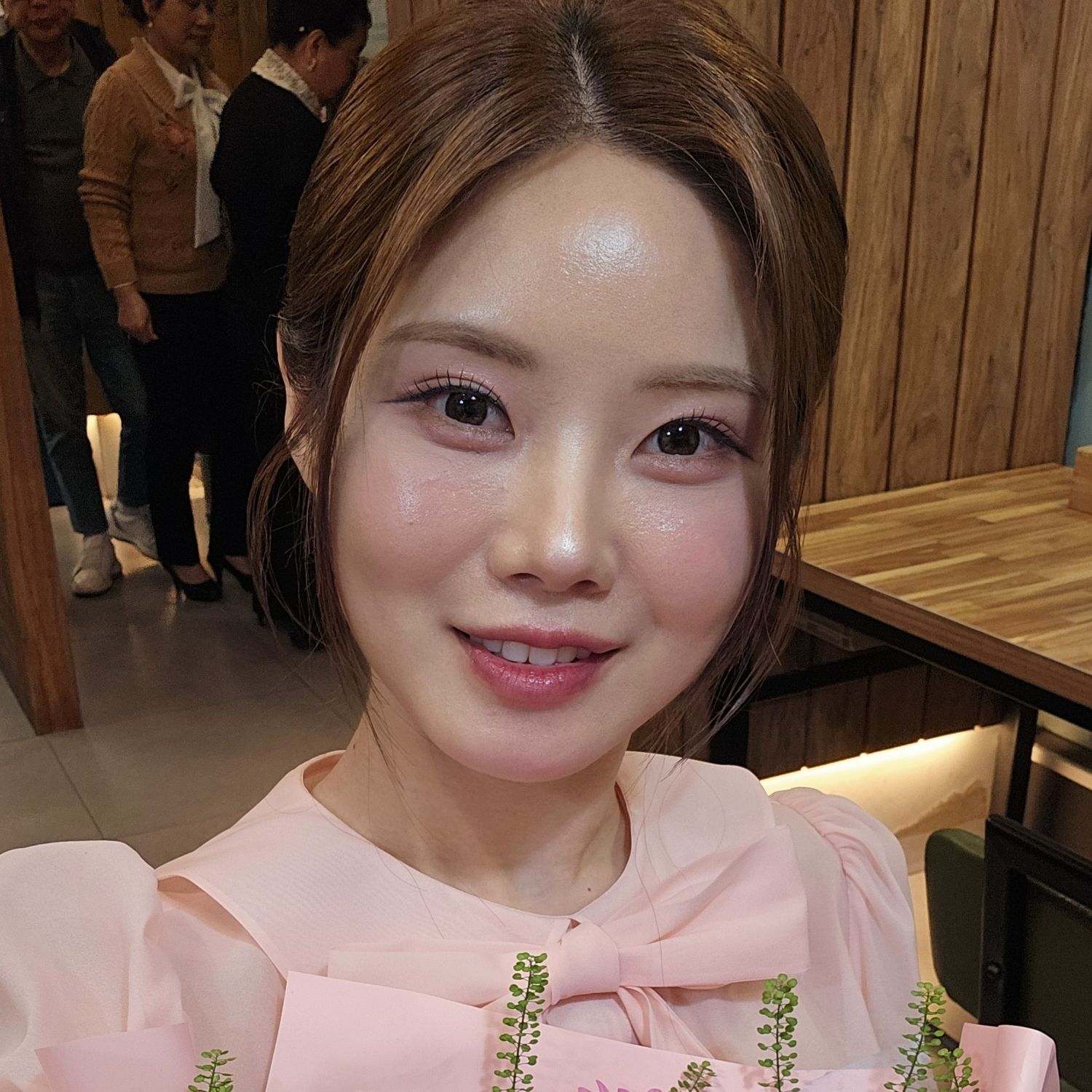 Recent activity shot of Bae Ahyeon