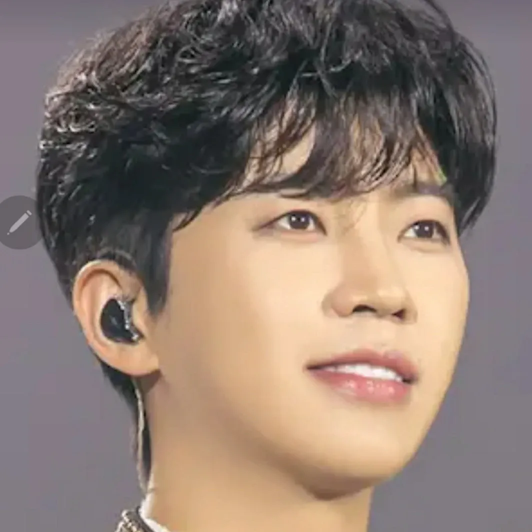 粉丝拍下的林英雄瞬间