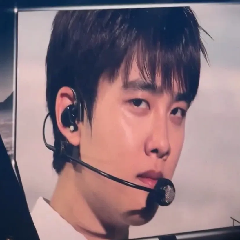 Foto terbaru dari Doh Kyungsoo (D.O.)