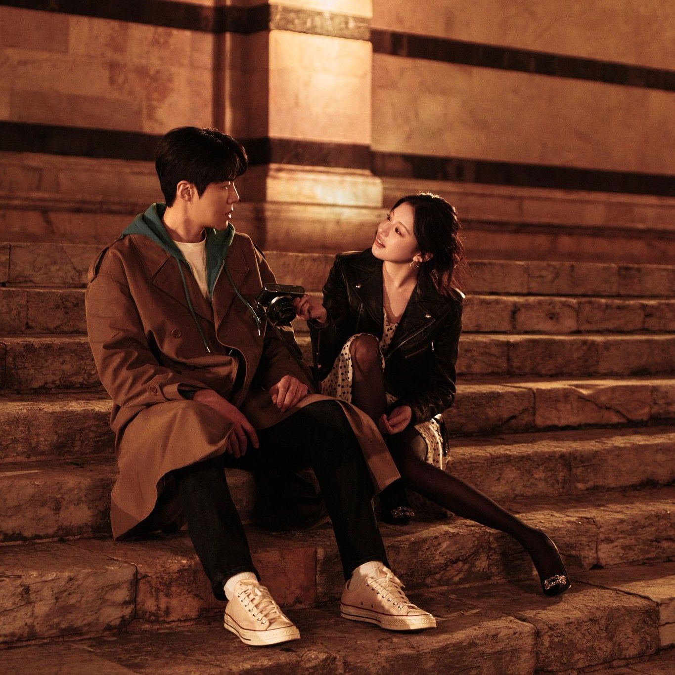 粉丝拍下的金宣虎瞬间