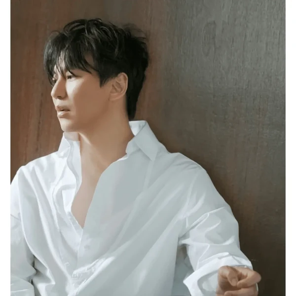 Today’s standout profile photo of Kim Namgil on Choeaedol Celeb