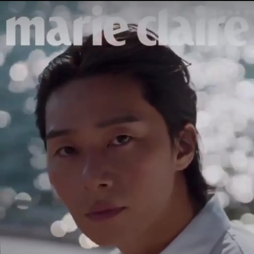 A moment captured by a fan of Park Seojoon