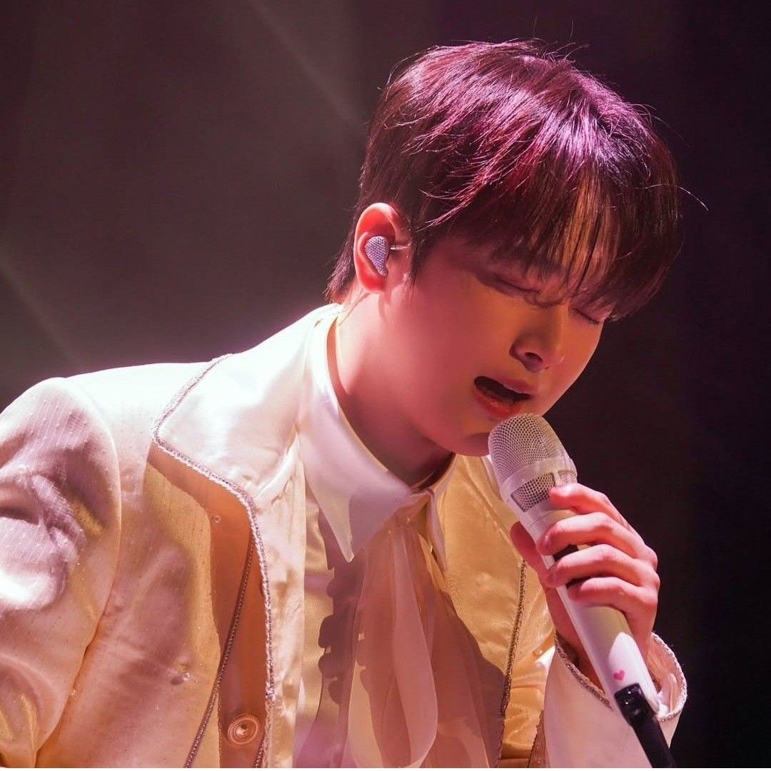 Foto terbaru dari Lee Chanwon