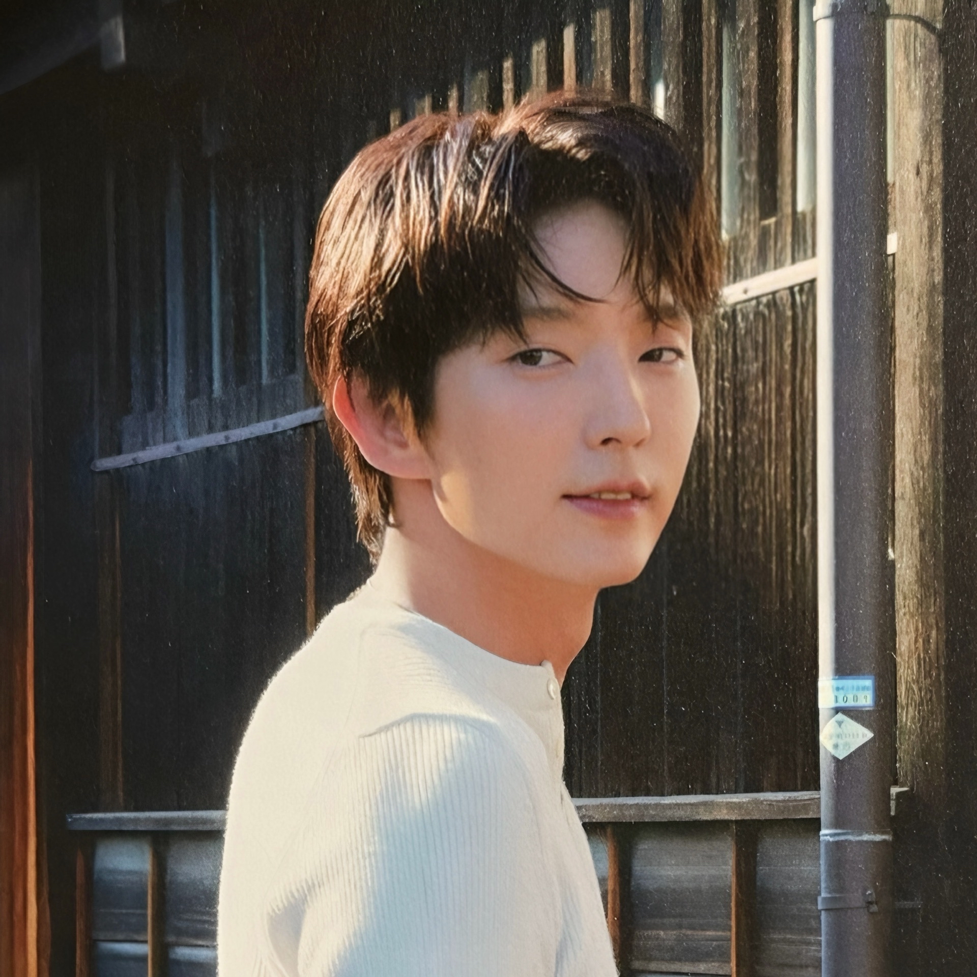 イ・ジュンギのビハインドカット