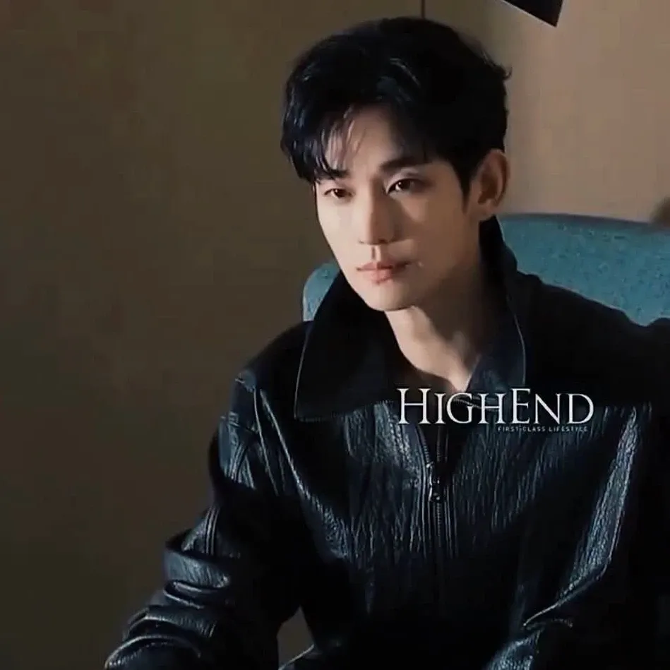 Recent activity shot of Kim Soohyun