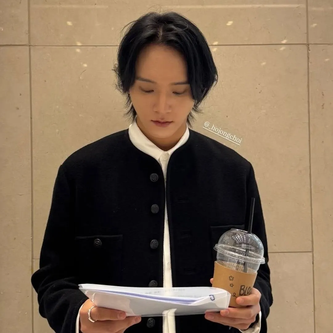 Latest photo of Choi Hojong