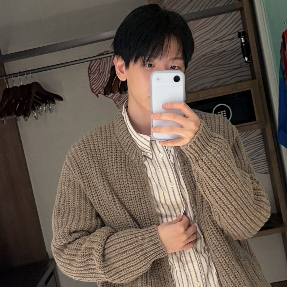 A moment captured by a fan of Yoon Soyang