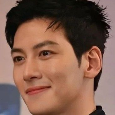 지창욱 최근 활동샷