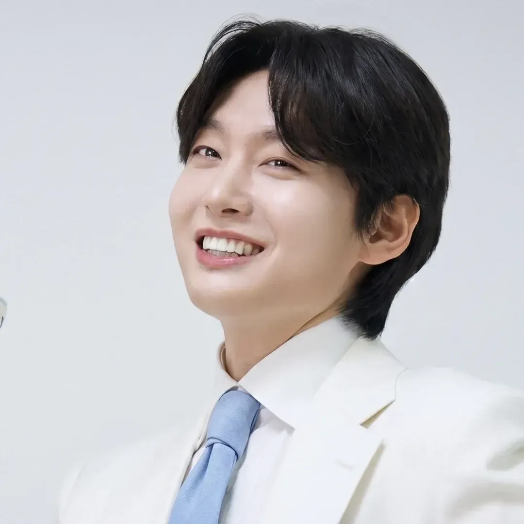 Recent activity shot of Kim Yongbin