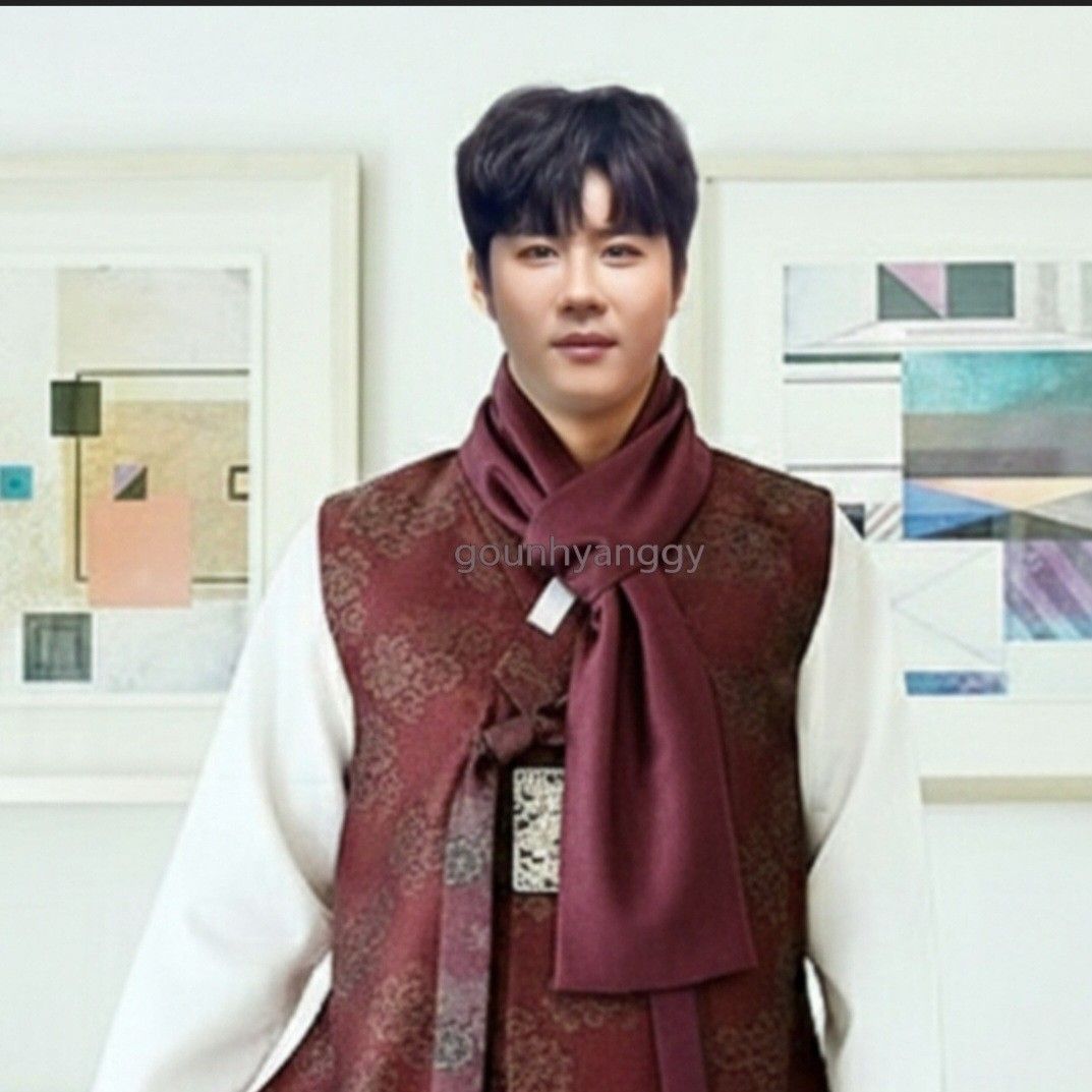 チン・ヘソンの最近の活動ショット