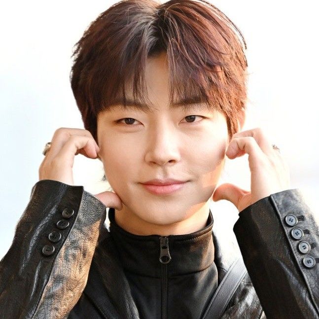 황인엽의 비하인드 컷