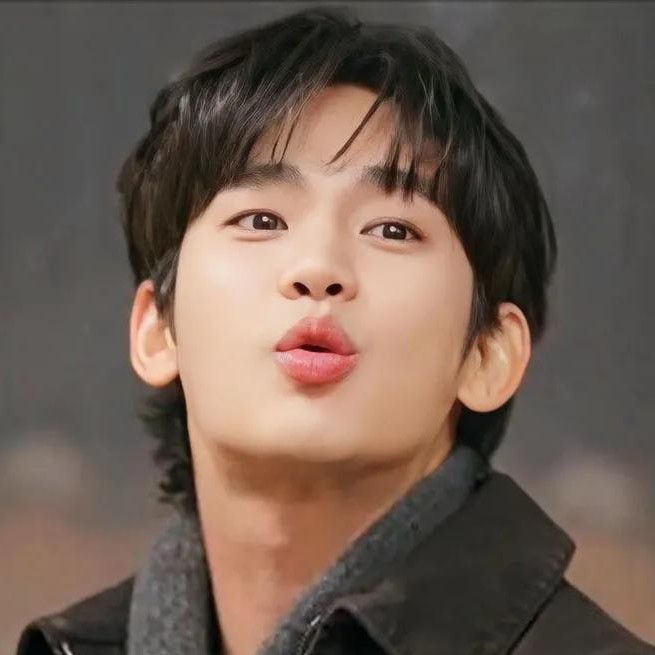 Latest photo of Kim Soohyun