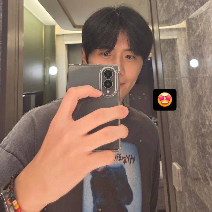 Recent activity shot of Kim Seonho