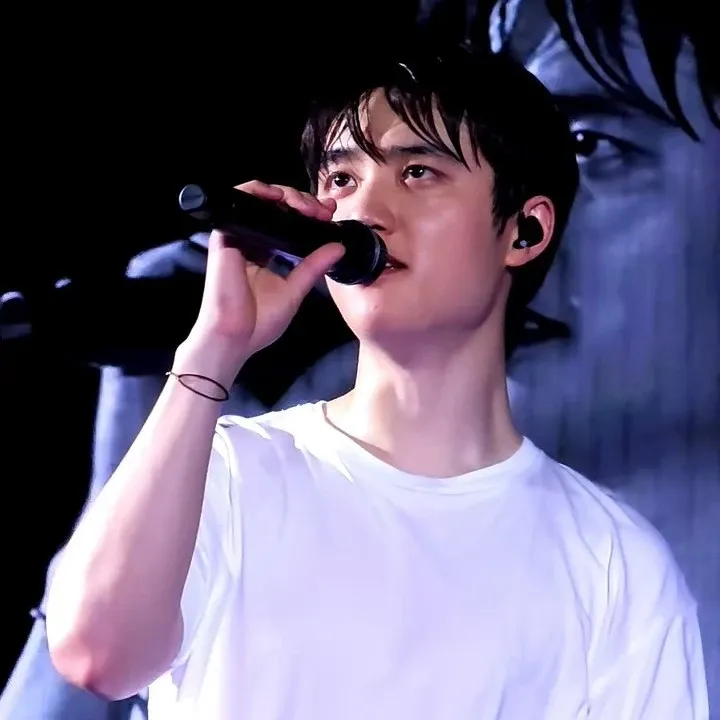 도경수 (디오)의 비하인드 컷