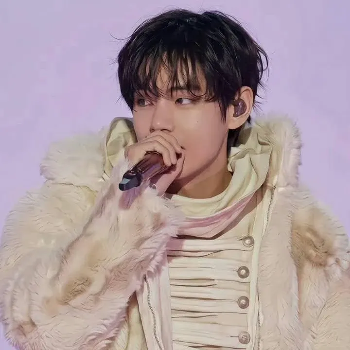Behind-the-scenes cut of Kim Taehyung (V)