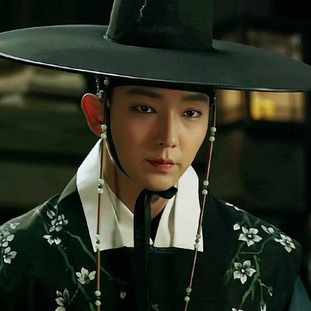 A moment captured by a fan of Lee Joongi