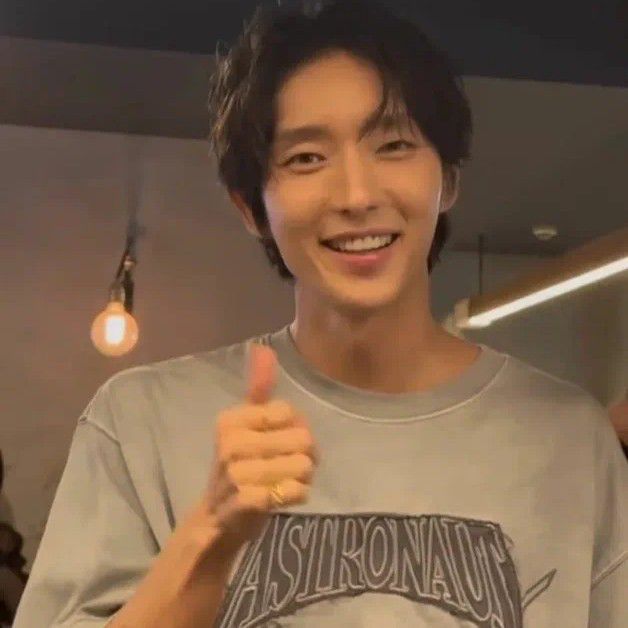 Latest photo of Lee Joongi