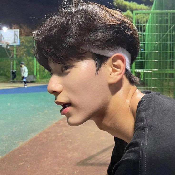 A moment captured by a fan of Lee Chaemin