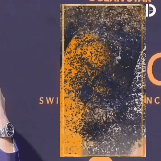 粉絲拍下的金秀賢瞬間