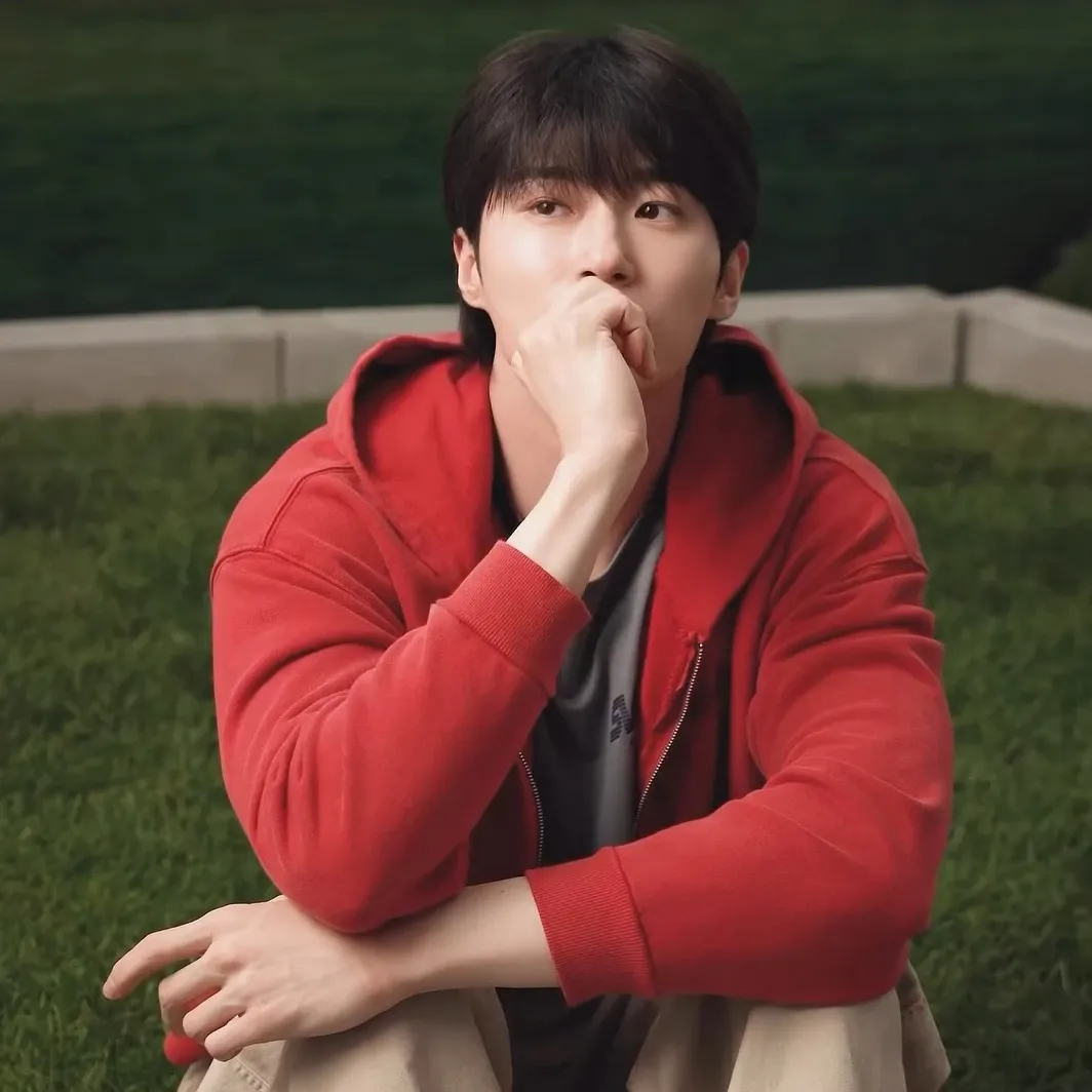 Latest photo of Byeon Wooseok