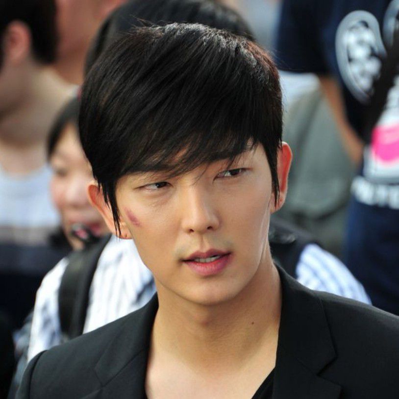 Latest photo of Lee Joongi