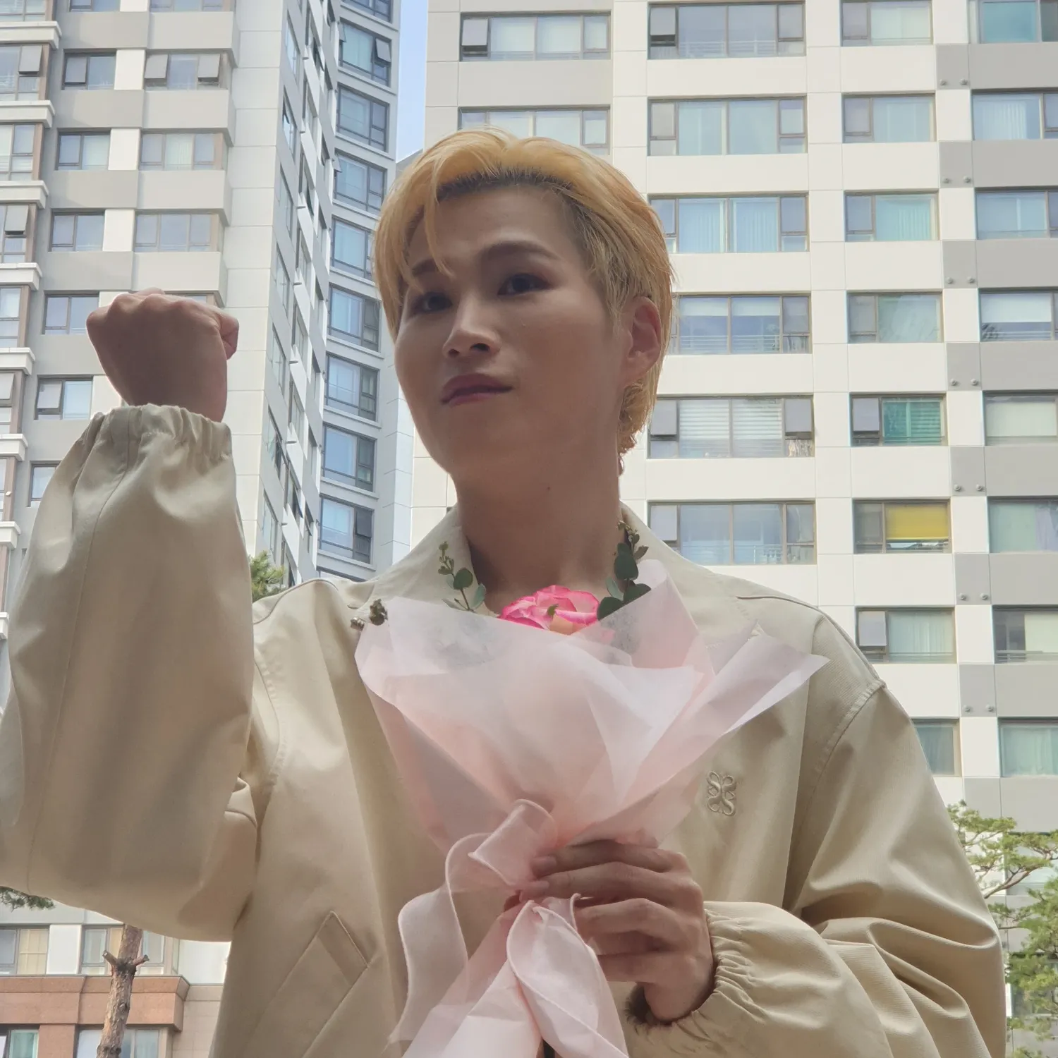 金熙栽的最新照片