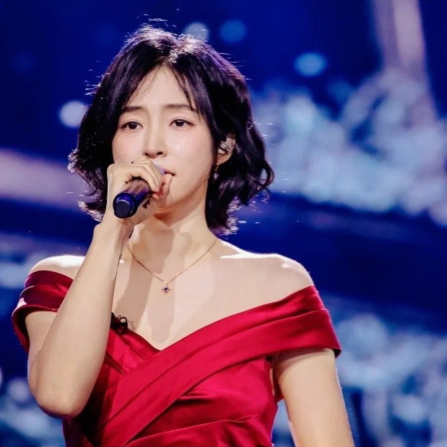 A moment captured by a fan of Hong Ja