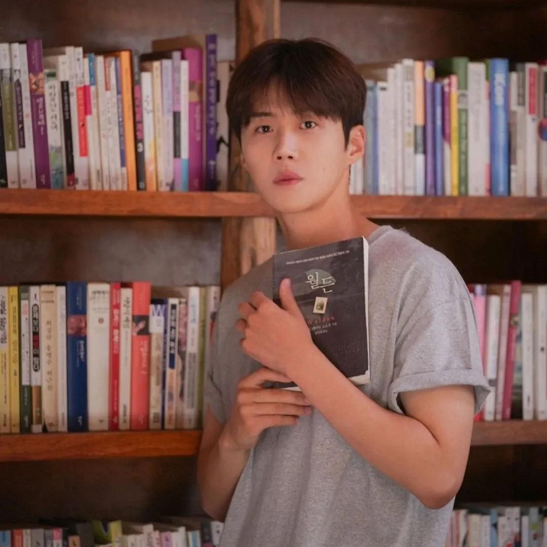 Recent activity shot of Kim Seonho