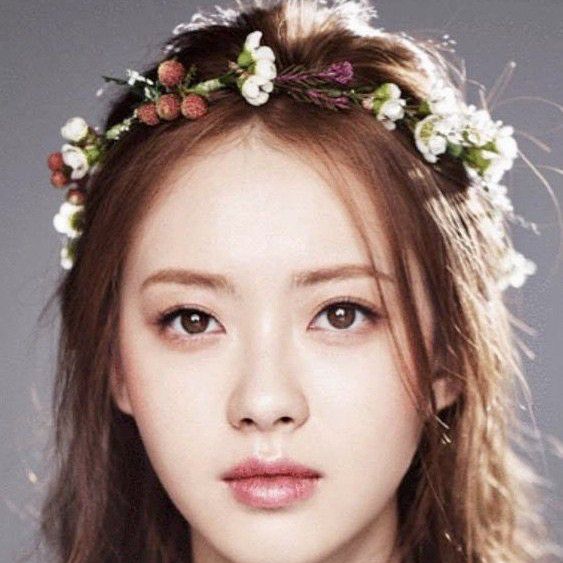 Behind-the-scenes cut of Go Ara