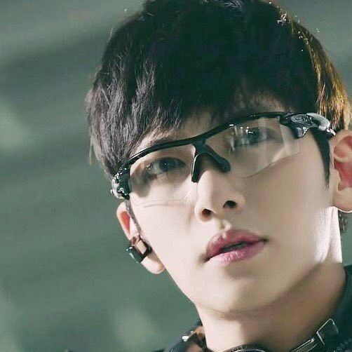 チ・チャンウクのビハインドカット