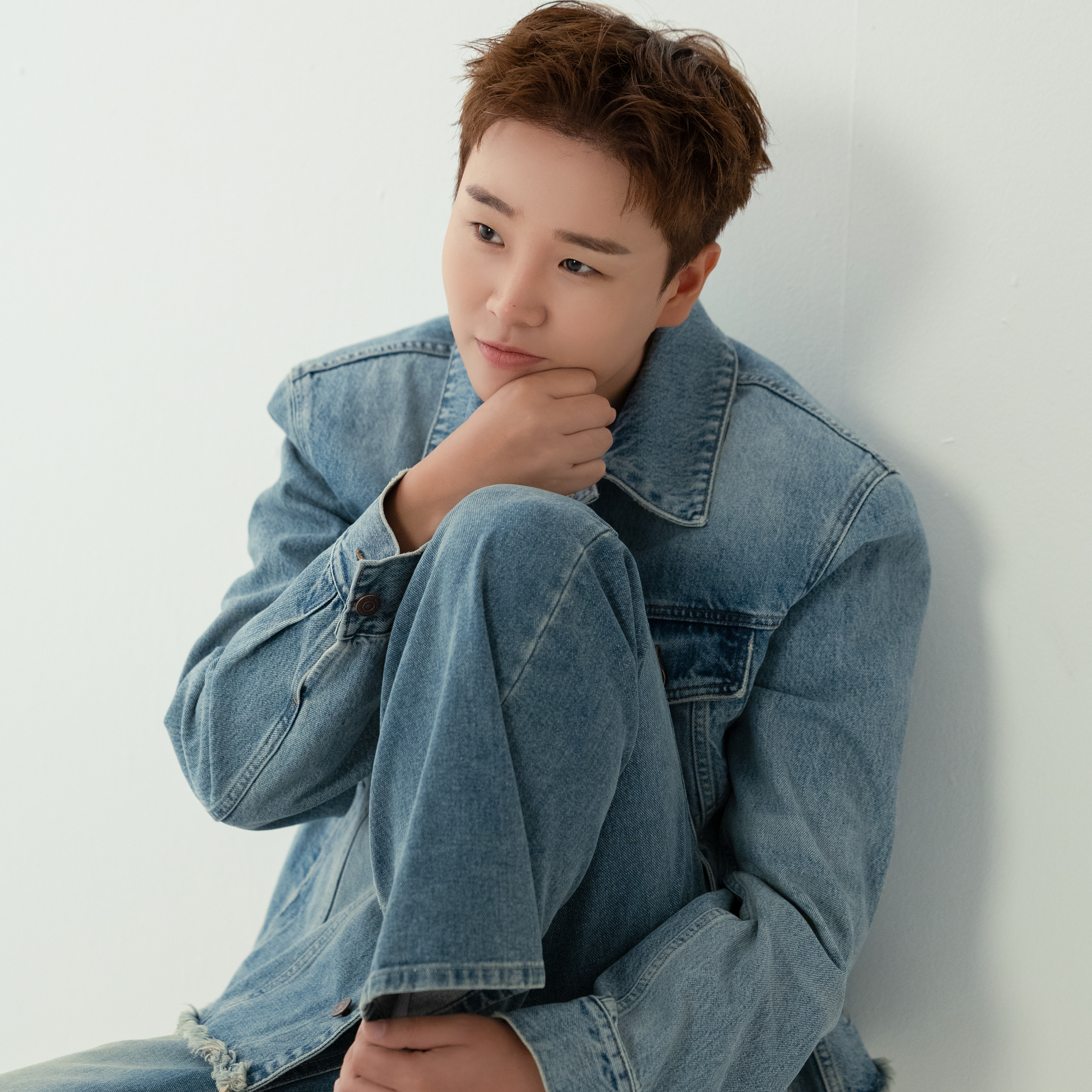 Behind-the-scenes cut of Song Minjun