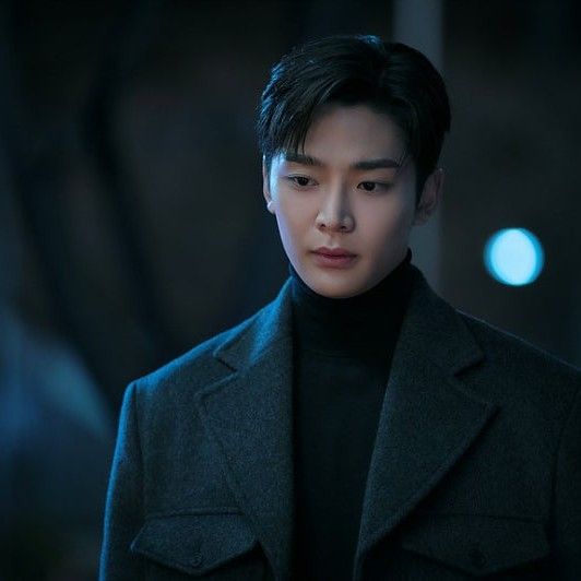 粉丝拍下的路云瞬间