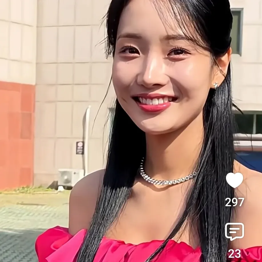 Recent activity shot of Kim Soyeon (2004)