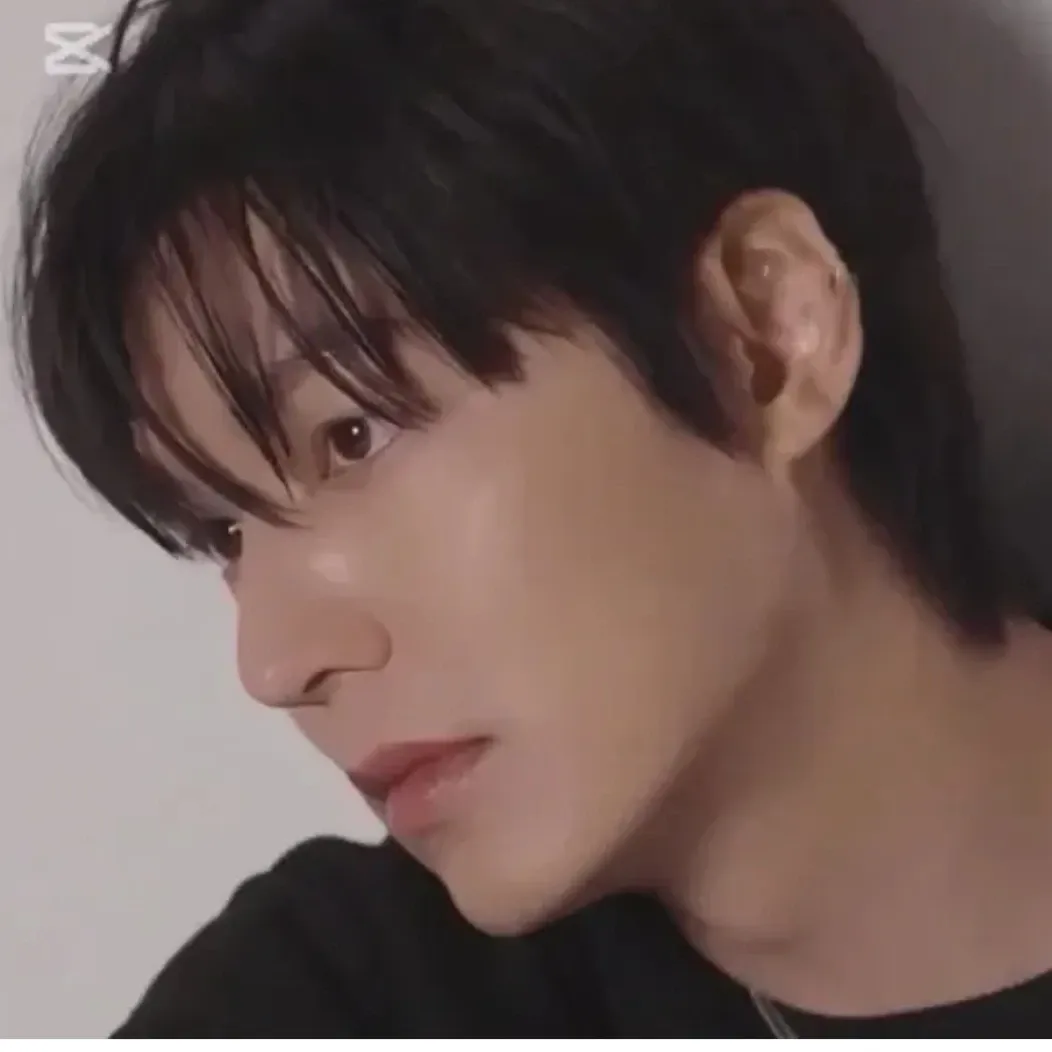 Latest photo of Lee Minho