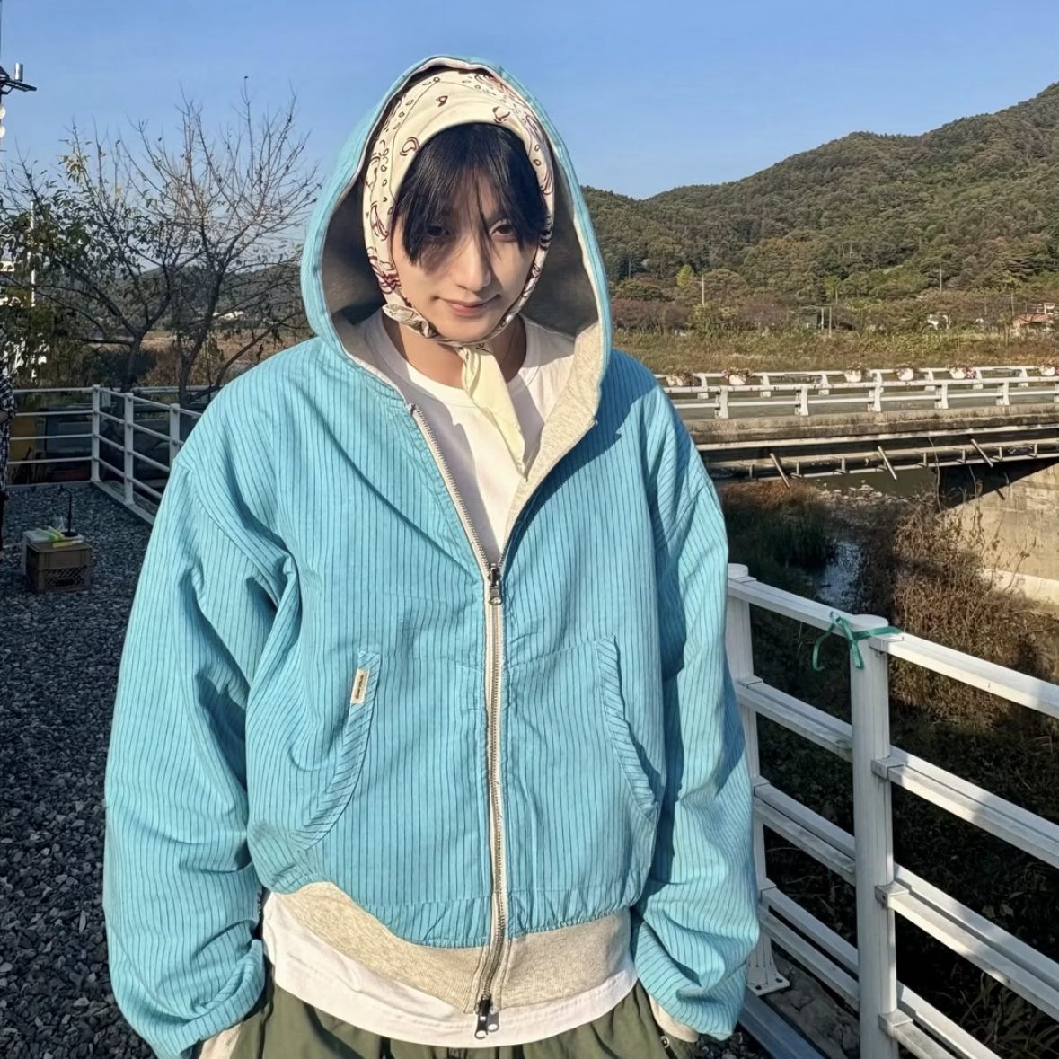 Behind-the-scenes cut of Kim Jaewon
