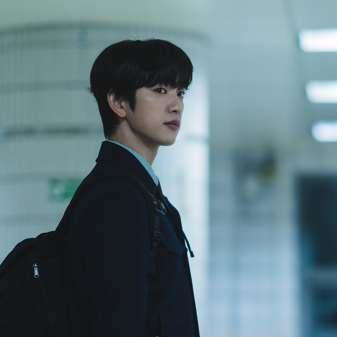 パク・ジニョンのビハインドカット