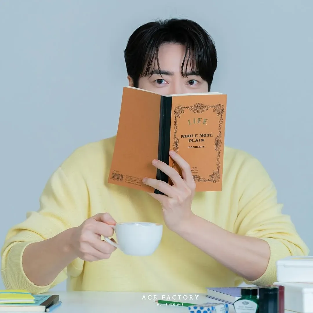A moment captured by a fan of Lee Joonhyuk