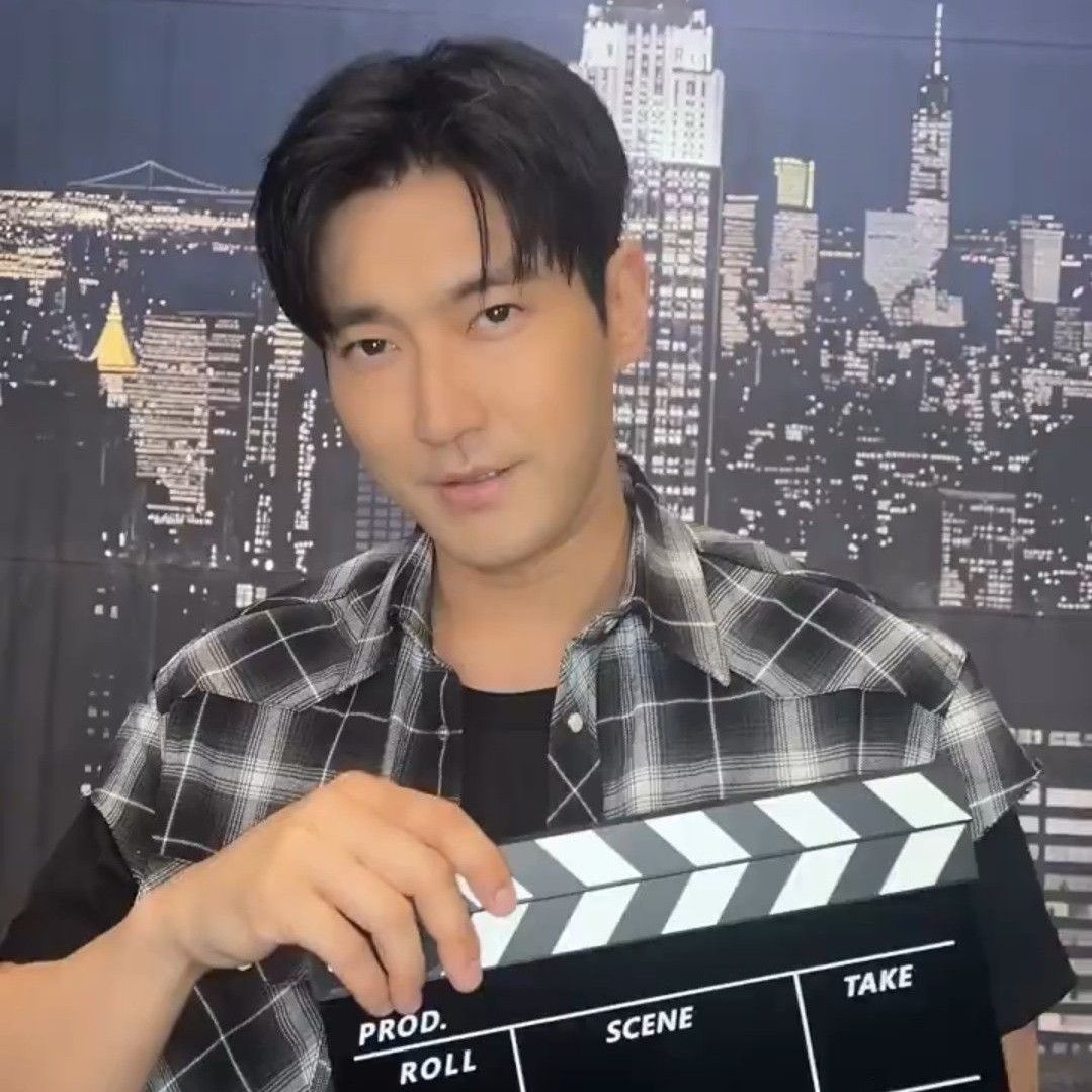 崔始源的最新照片