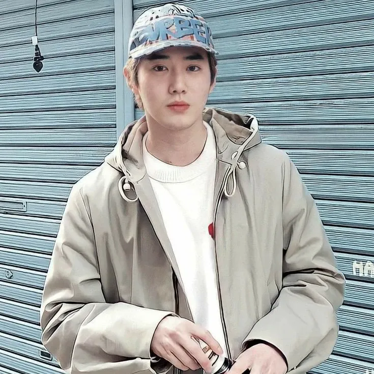 A moment captured by a fan of Suho