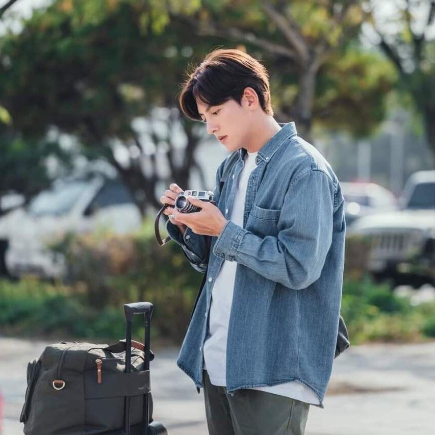 Behind-the-scenes cut of Ji Changwook