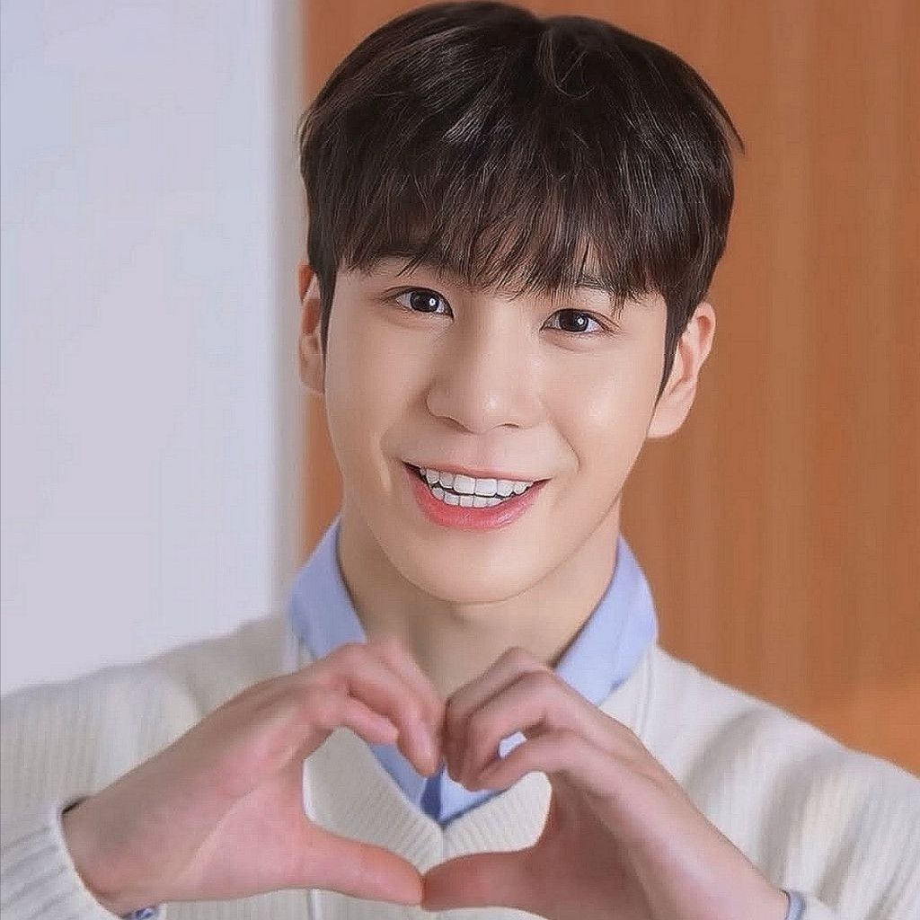 Foto terbaru dari Jeong Dongwon