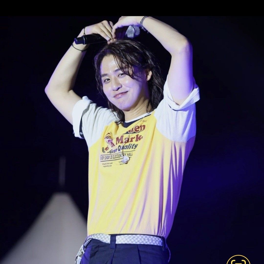 Behind-the-scenes cut of Lee Solomon