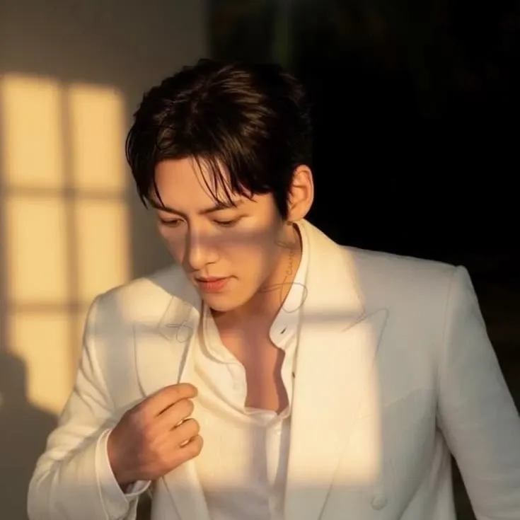 Recent activity shot of Ji Changwook