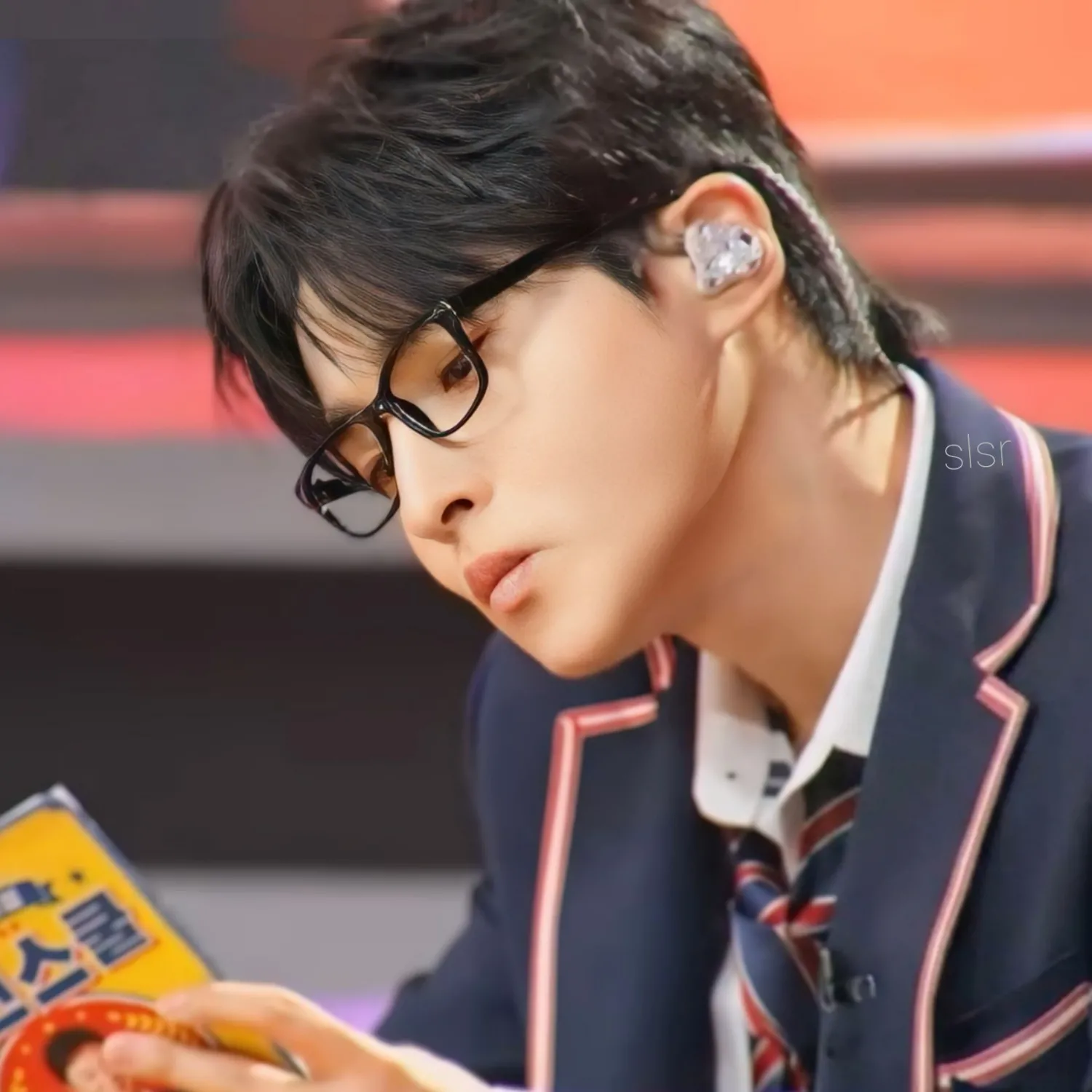 A moment captured by a fan of Seong Ri
