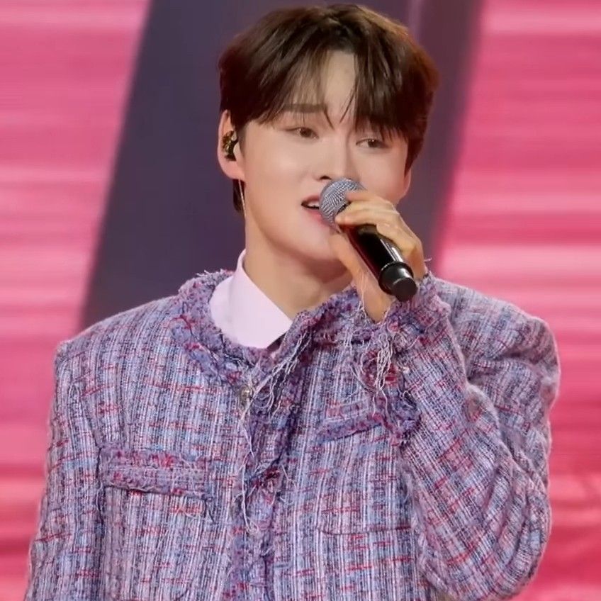 粉絲拍下的朴瑞鎮瞬間